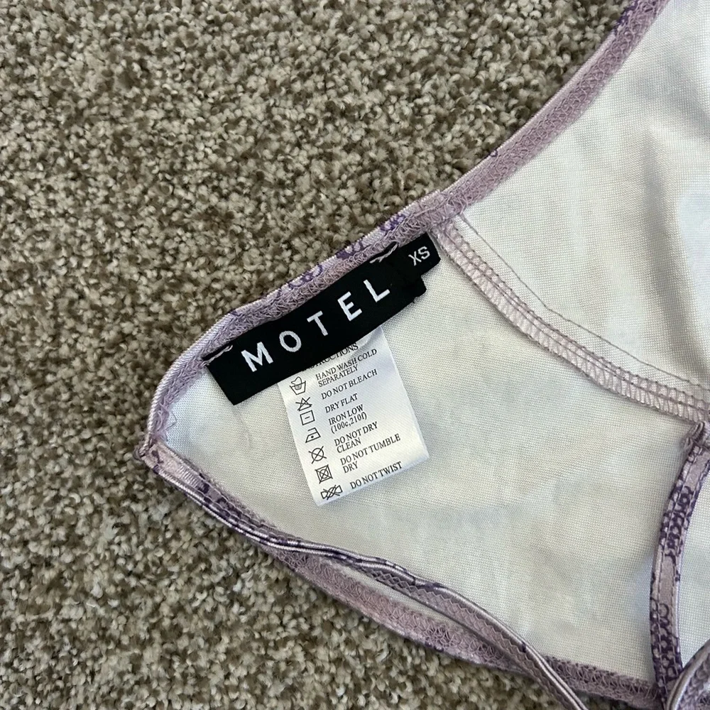 NWOT Motel Rocks Top - Picture 3 of 3